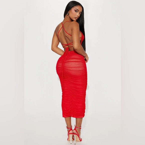 Fashion Nova Elegant Red Dress size m - Picture 2 of 3